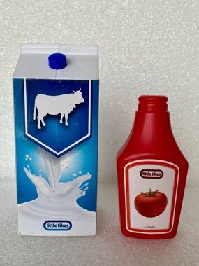 Little Tikes Pretend Play Kitchen Food: Play Milk Carton and Ketchup Bottle